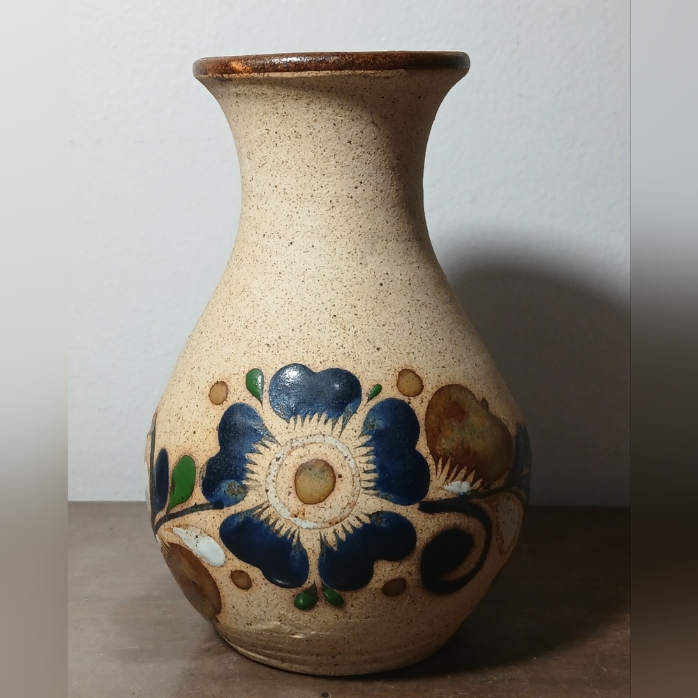 Vintage Mexican Tonala Folk Art Pottery Sandstone Vase Floral Design Signed